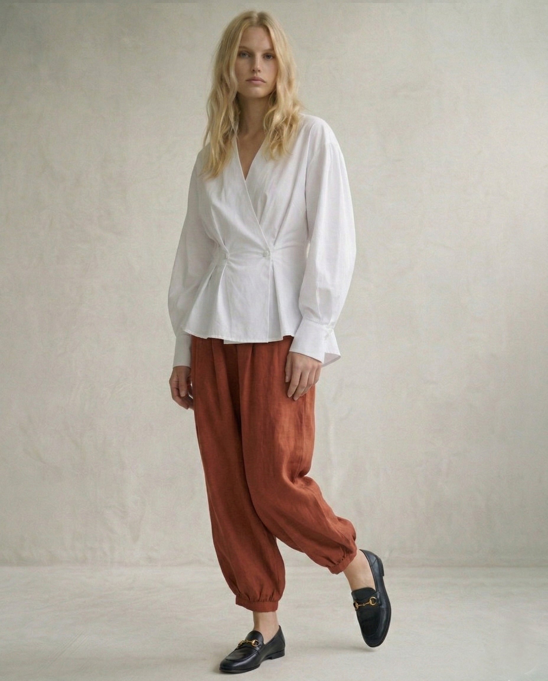 Camisa estructurada pinzas (PRE-VENTA)