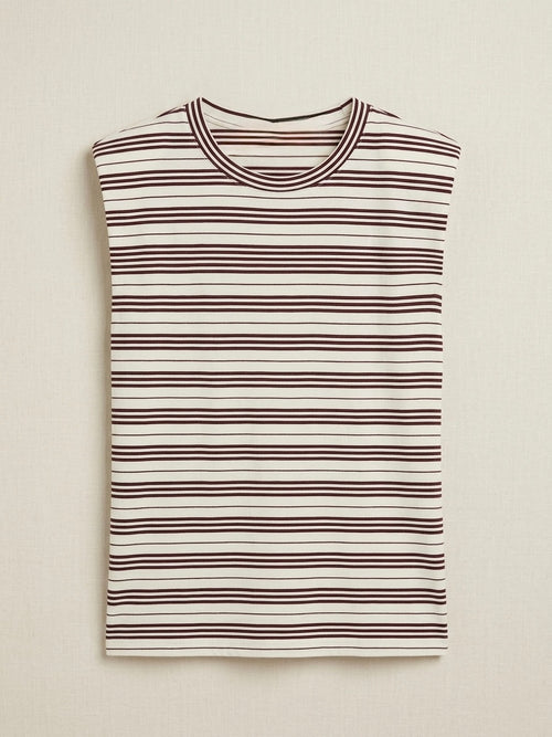 Burgundy t-shirt with shoulder pads