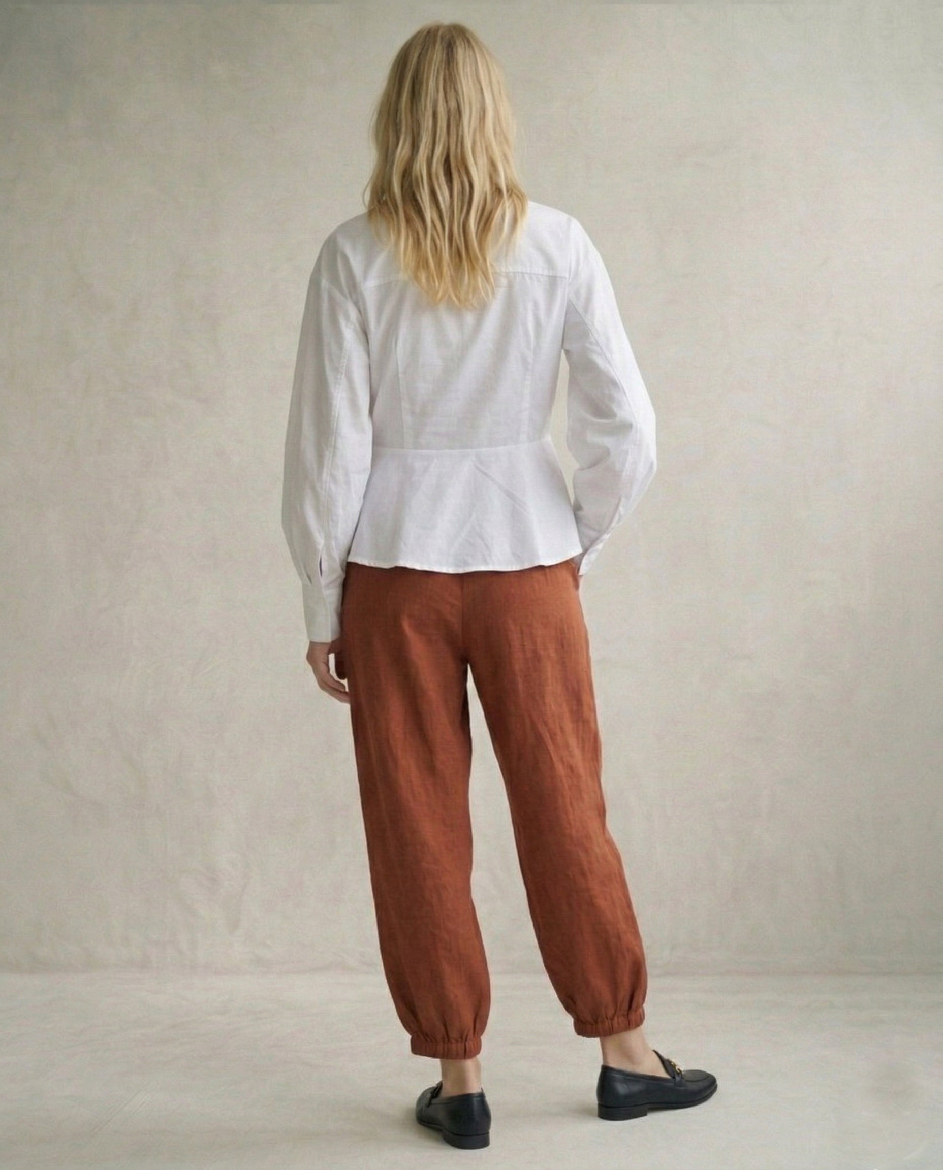 Camisa estructurada pinzas (PRE-VENTA)