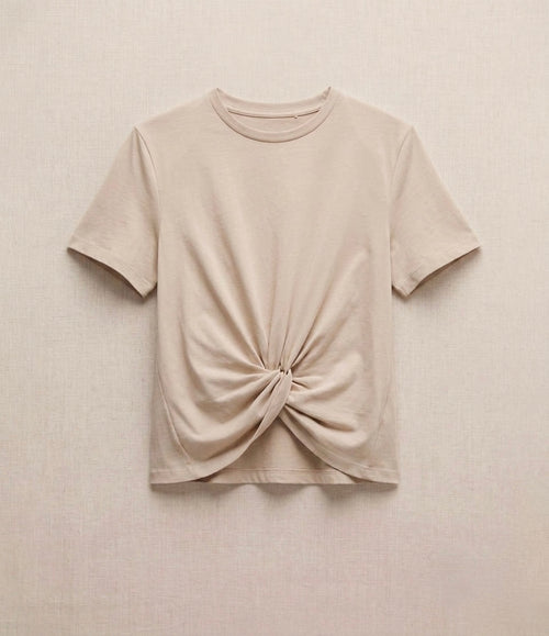 Camiseta nudo hombreras – look completo