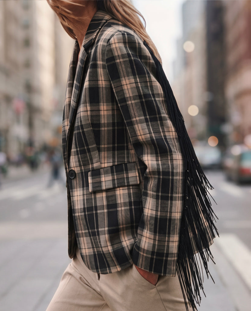 Blazer cuadros tartán y flecos